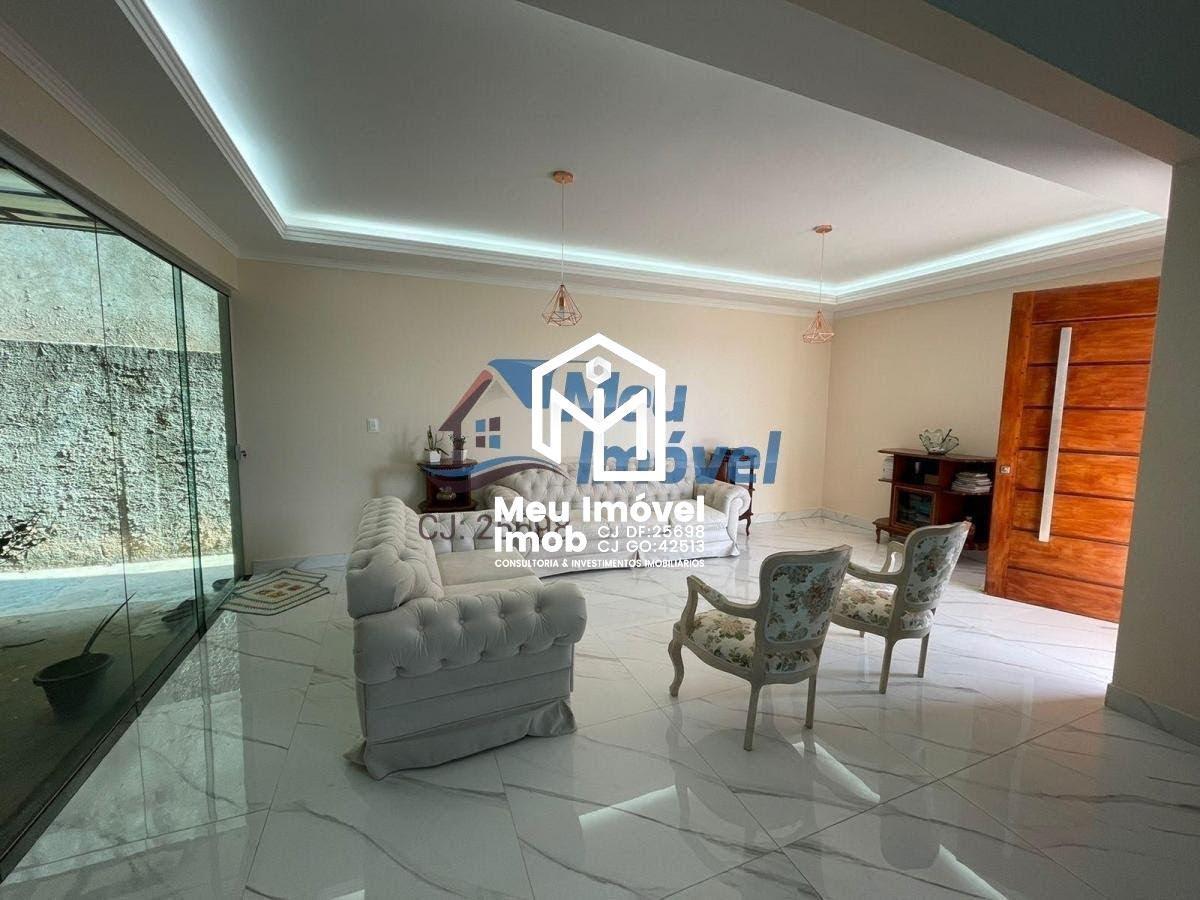 Casa, Setor Habitacional Jardim Botânico, 4 Quartos