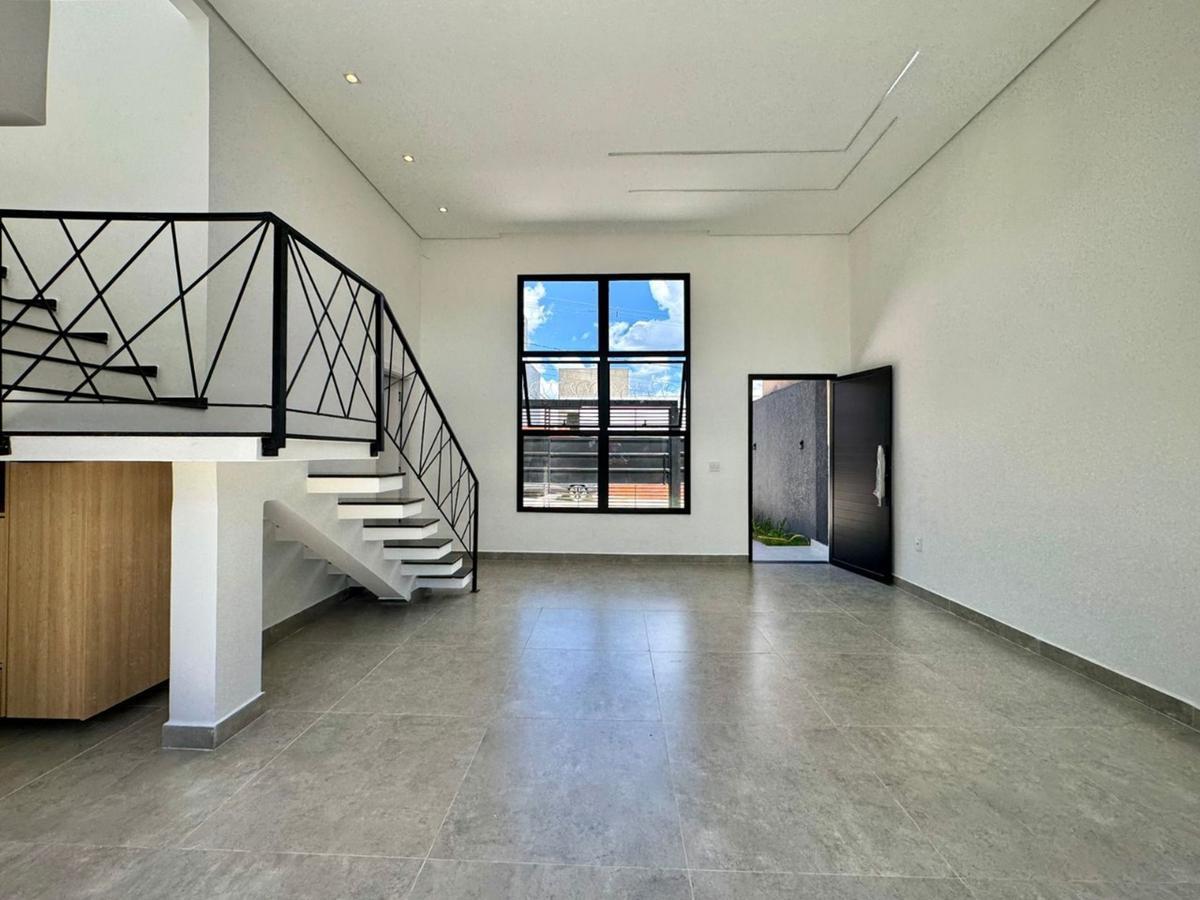 Casa, Guará II, 3 Quartos, 2 Vagas, 3 Suítes