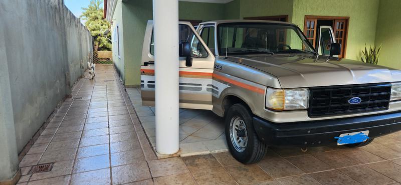 Ford F-1000 Super Diesel / Super Diesel Turbo