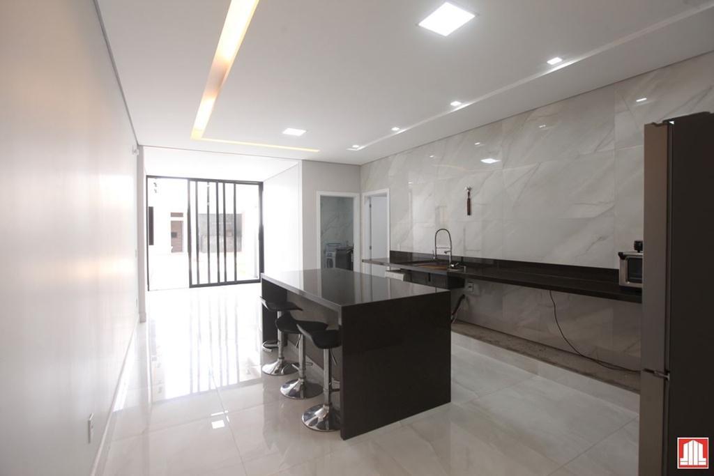 Casa, Vicente Pires, 3 Quartos, 4 Vagas, 3 Suítes