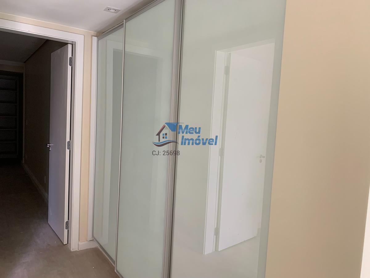 Apartamento, Sul, 4 Quartos, 4 Vagas, 3 Suítes