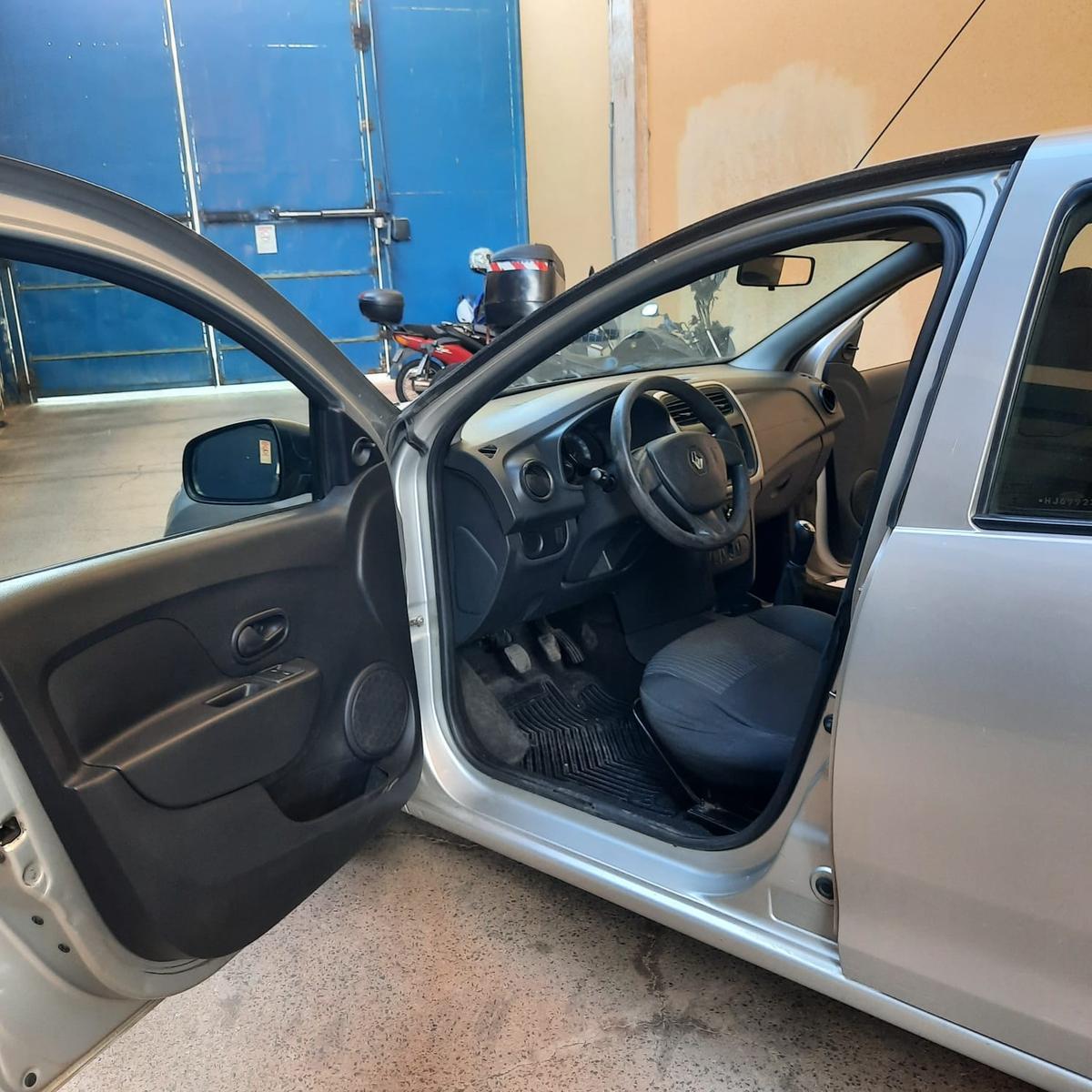 Renault Logan Authentique Flex 1.0 12v 4p