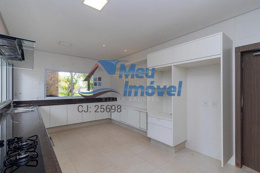 Casa em Condomínio, Park Way, 3 Quartos, 6 Vagas, 3 Suítes