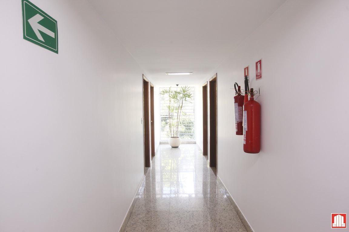 Sala, Asa Norte, 0 Quarto, 1 Vaga, 0 Suíte