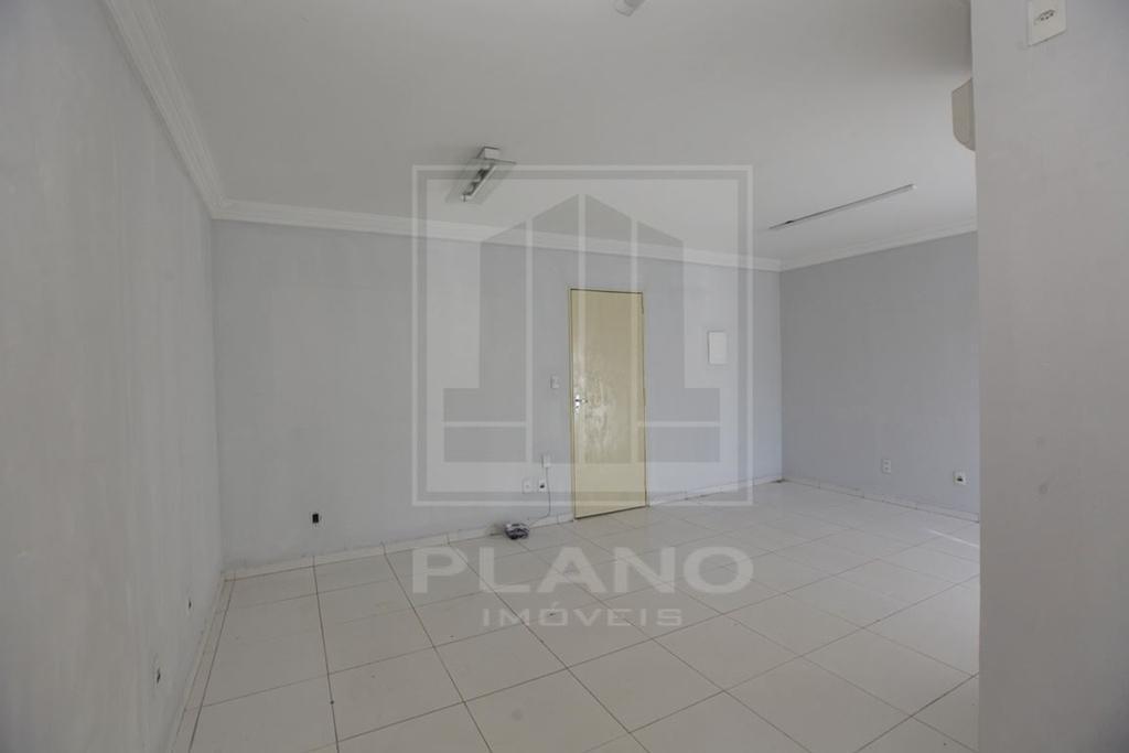 Sala, Asa Norte, 0 Quarto, 0 Vaga, 0 Suíte