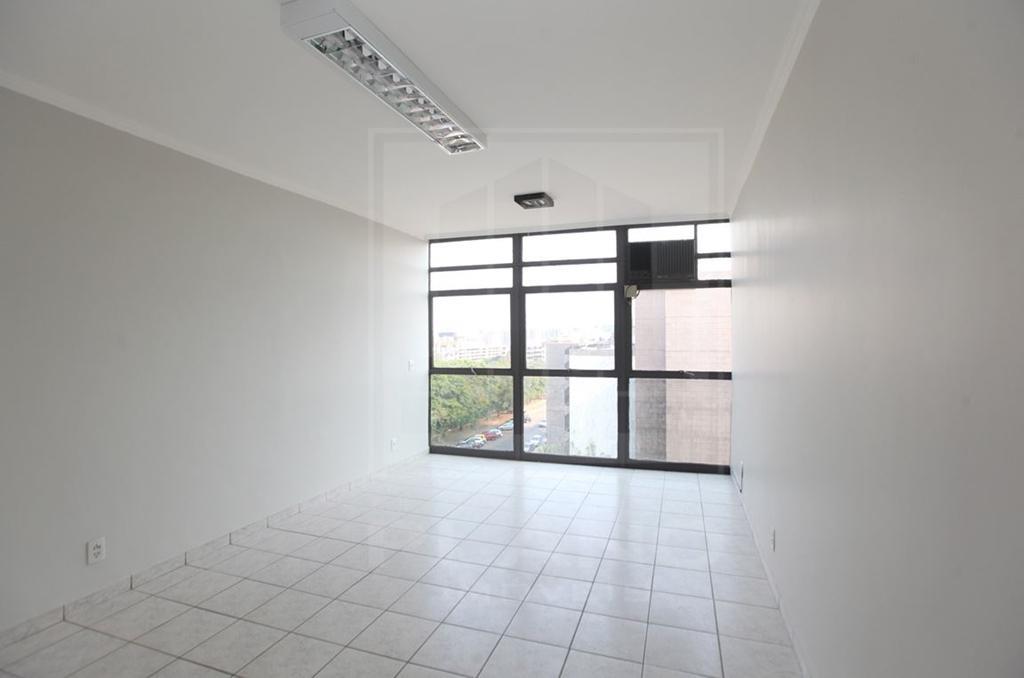 Sala, Asa Norte, 0 Quarto, 0 Vaga, 0 Suíte