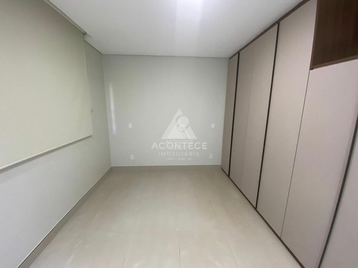 Casa, Asa Norte, 4 Quartos, 1 Vaga, 2 Suítes