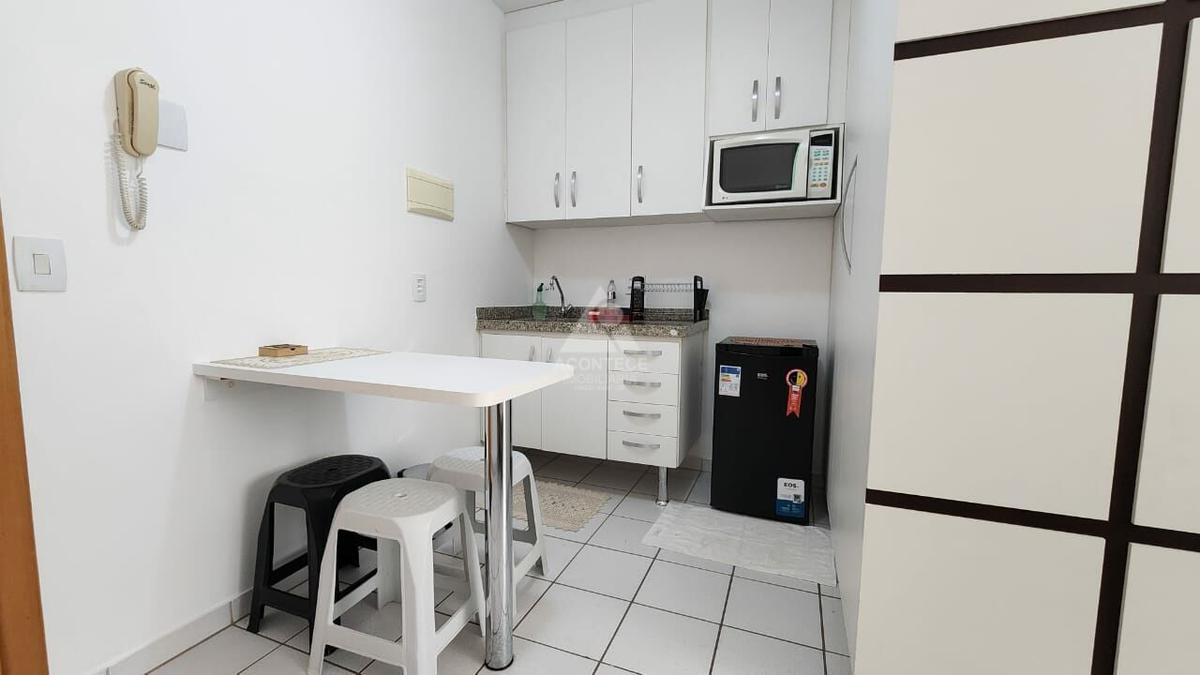 Quitinete, Sudoeste, 1 Quarto, 1 Vaga