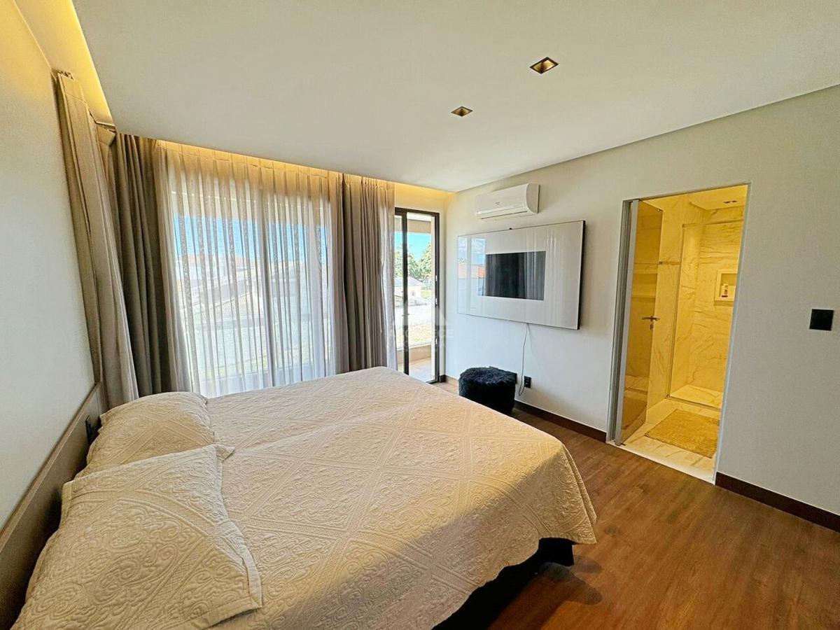 Casa, Lago Norte, 9 Quartos, 10 Vagas, 8 Suítes