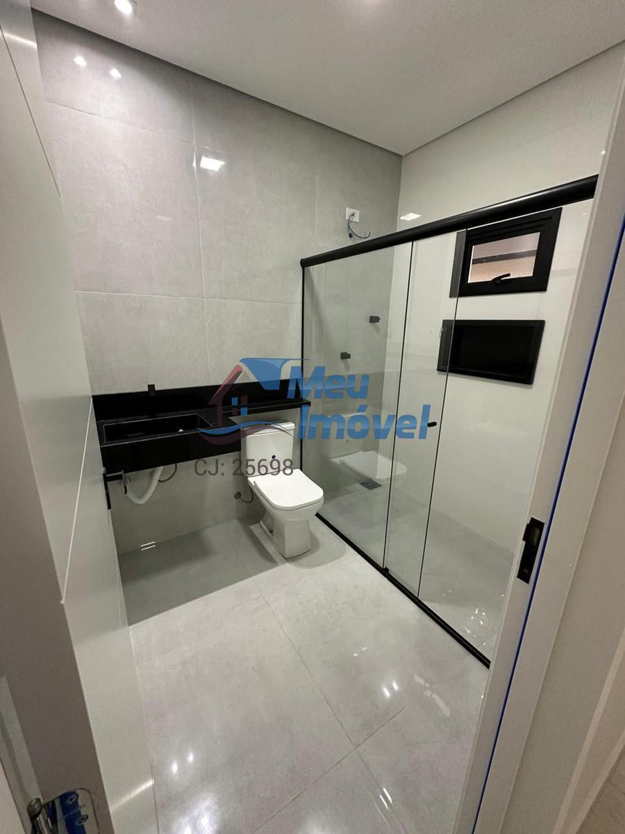 Casa em Condomínio, Setor Habitacional Vicente Pires, 4 Quartos, 4 Vagas, 3 Suítes