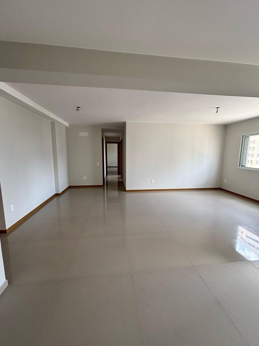 Apartamento, Norte, 3 Quartos, 2 Vagas, 1 Suíte