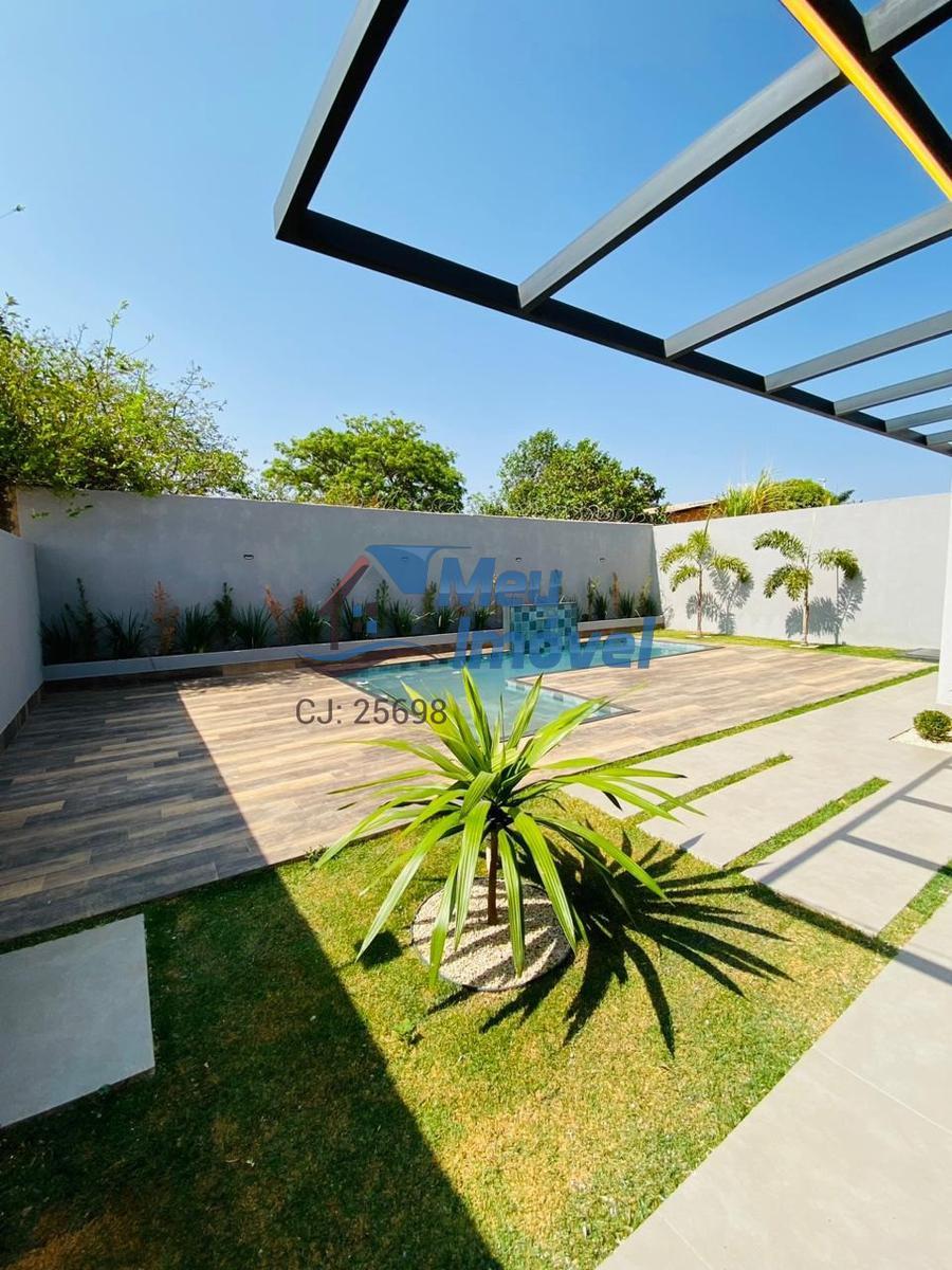 Casa em Condomínio, Brasília/Plano Piloto, 3 Quartos, 4 Vagas, 3 Suítes