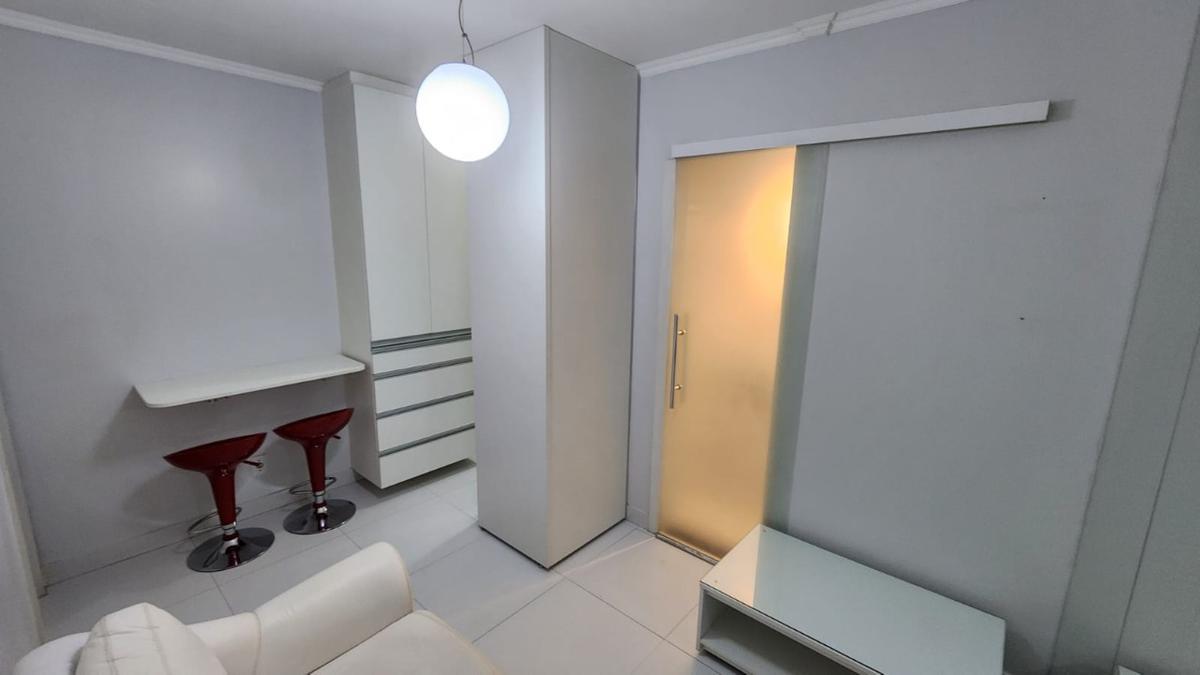 Quitinete, Sudoeste, 1 Quarto, 1 Vaga