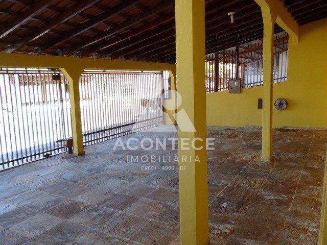 Casa, Guará II, 3 Quartos, 4 Vagas, 2 Suítes