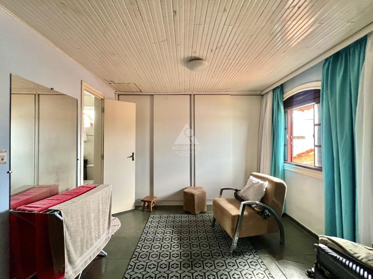 Casa, Região dos Lagos, 7 Quartos, 4 Vagas, 2 Suítes