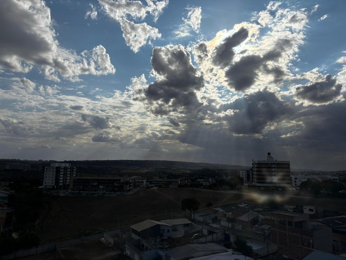 Apartamento, Sobradinho, 2 Quartos, 1 Vaga, 1 Suíte