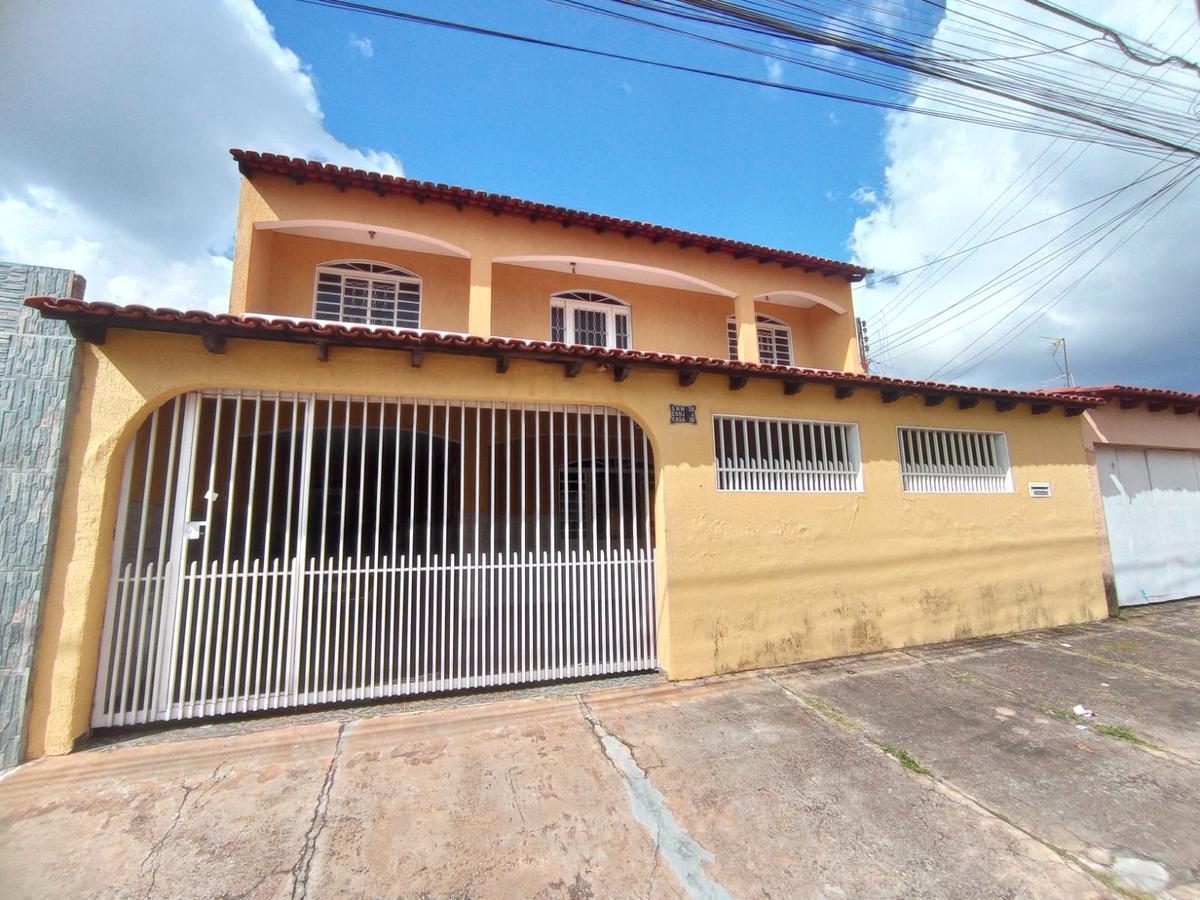 Casa, Ceilândia Norte, 5 Quartos, 4 Vagas, 0 Suíte