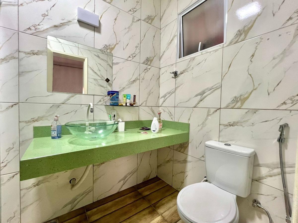 Casa, Região dos Lagos, 7 Quartos, 4 Vagas, 2 Suítes