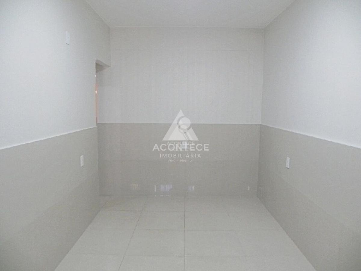 Casa, Candangolândia, 7 Quartos, 1 Vaga, 1 Suíte