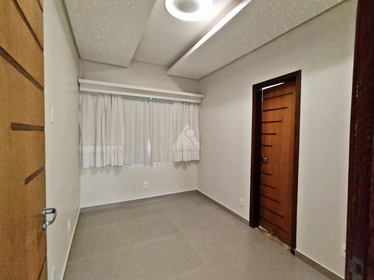 Casa, Guará II, 4 Quartos, 4 Vagas, 3 Suítes