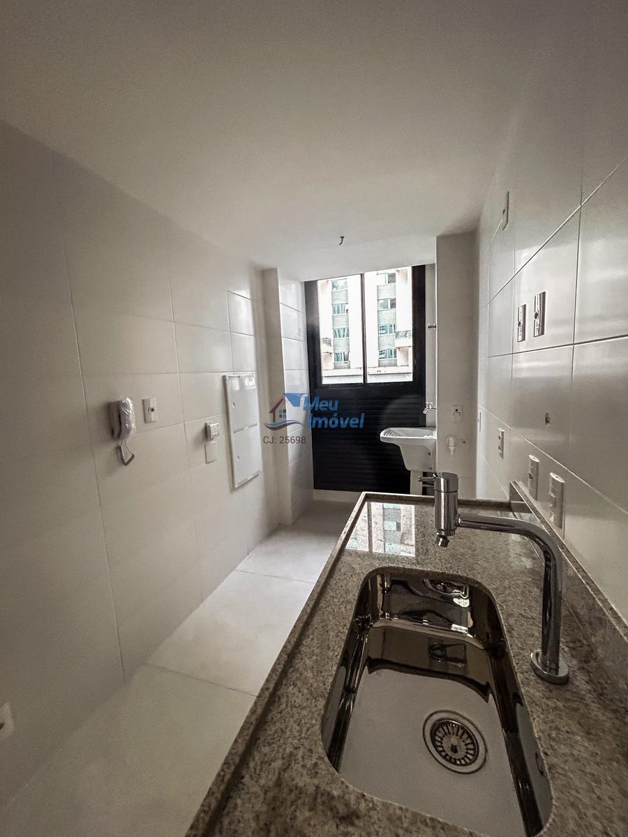 Apartamento, Zona Industrial, 3 Quartos, 2 Vagas, 1 Suíte