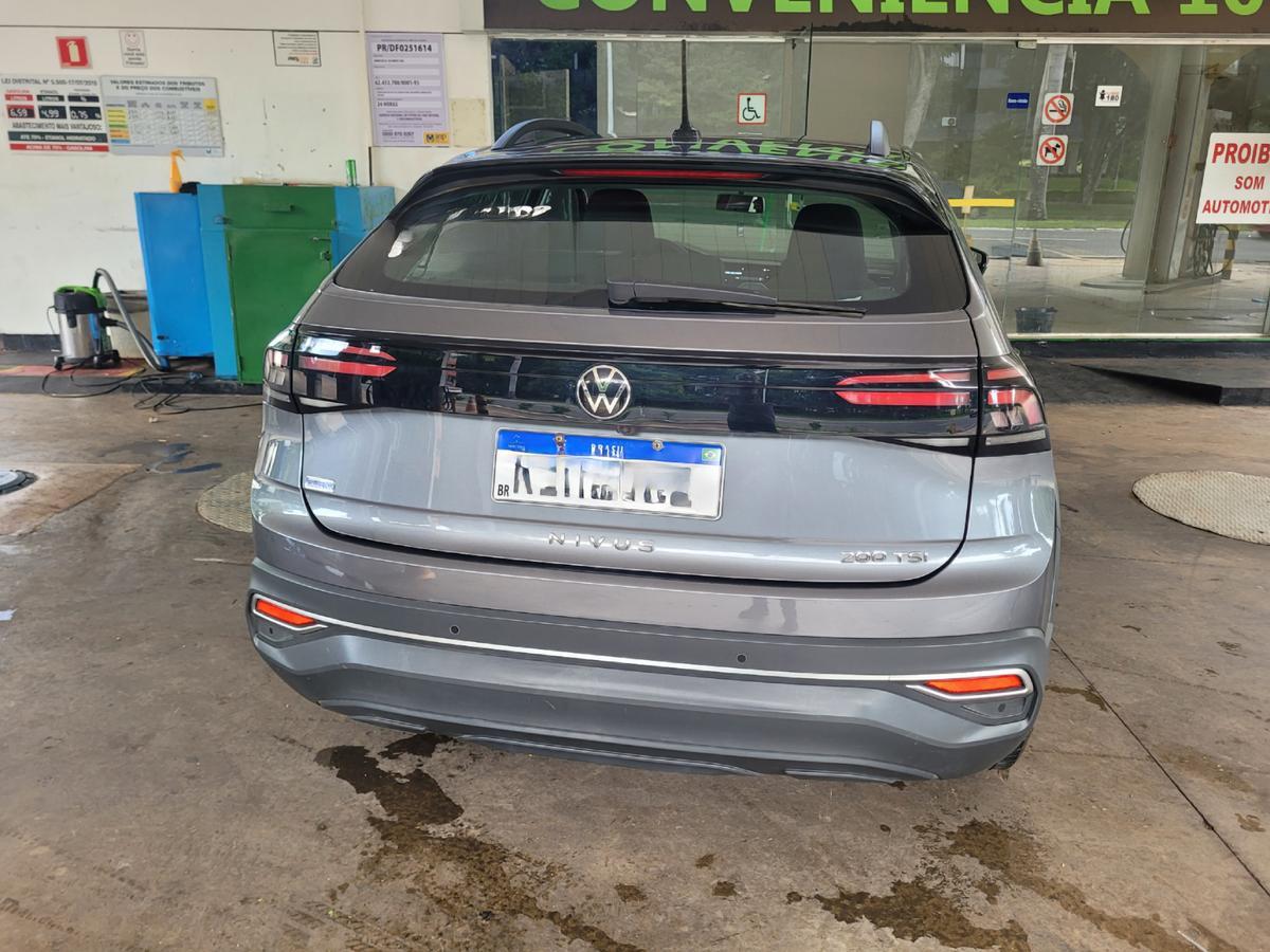 Volkswagen Nivus Comfortline 1.0 200 Tsi Flex Aut.