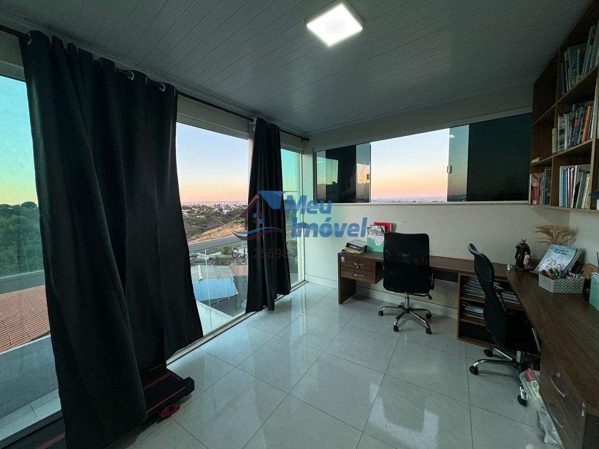 Casa em Condomínio, Setor Habitacional Vereda Grande, 4 Quartos, 4 Vagas, 2 Suítes