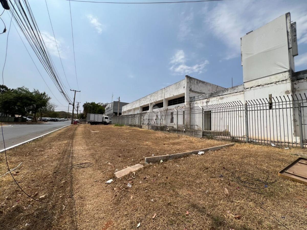 Casa Comercial, Zona Industrial