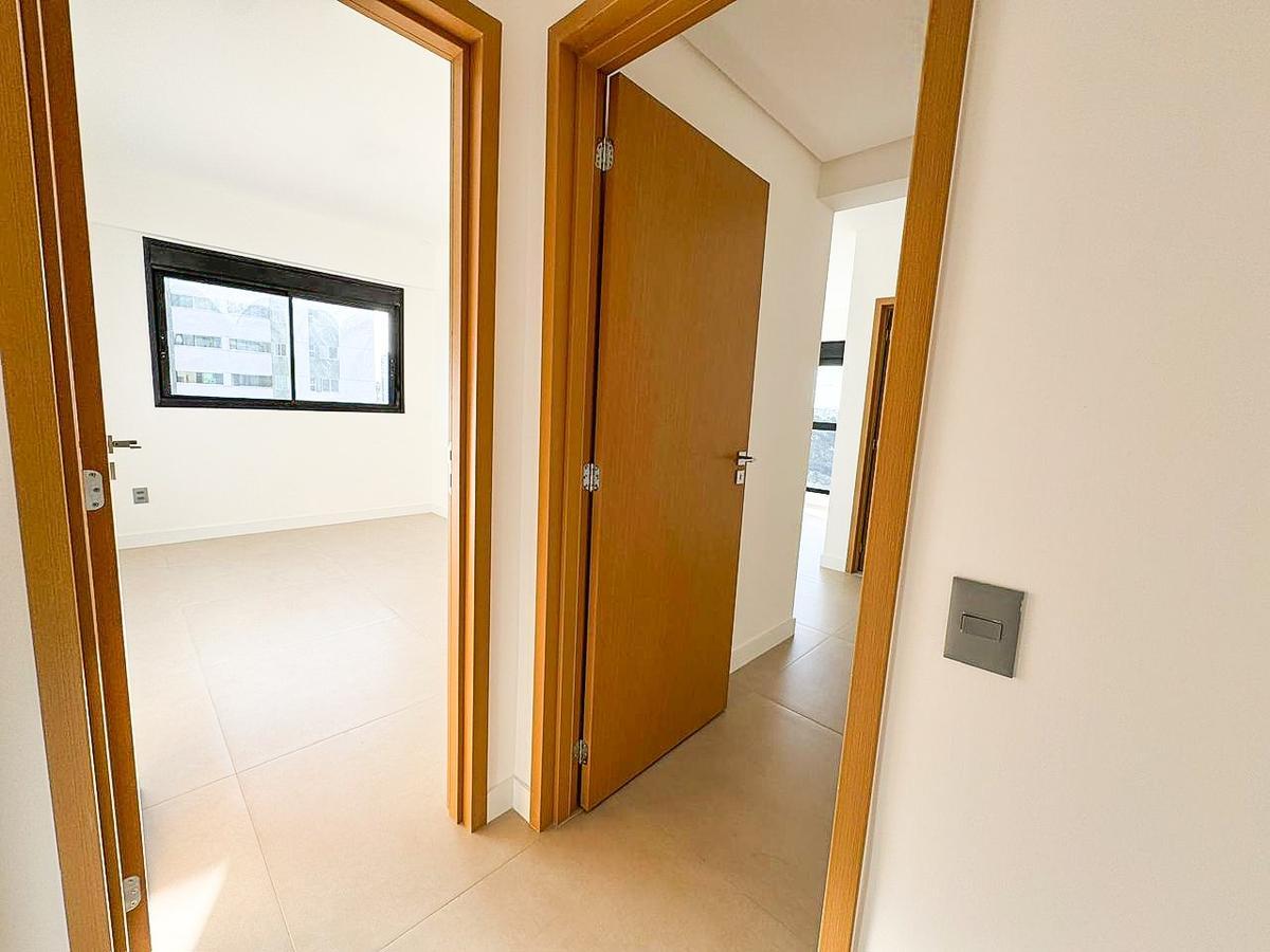 Apartamento, Norte, 4 Quartos, 3 Vagas, 4 Suítes