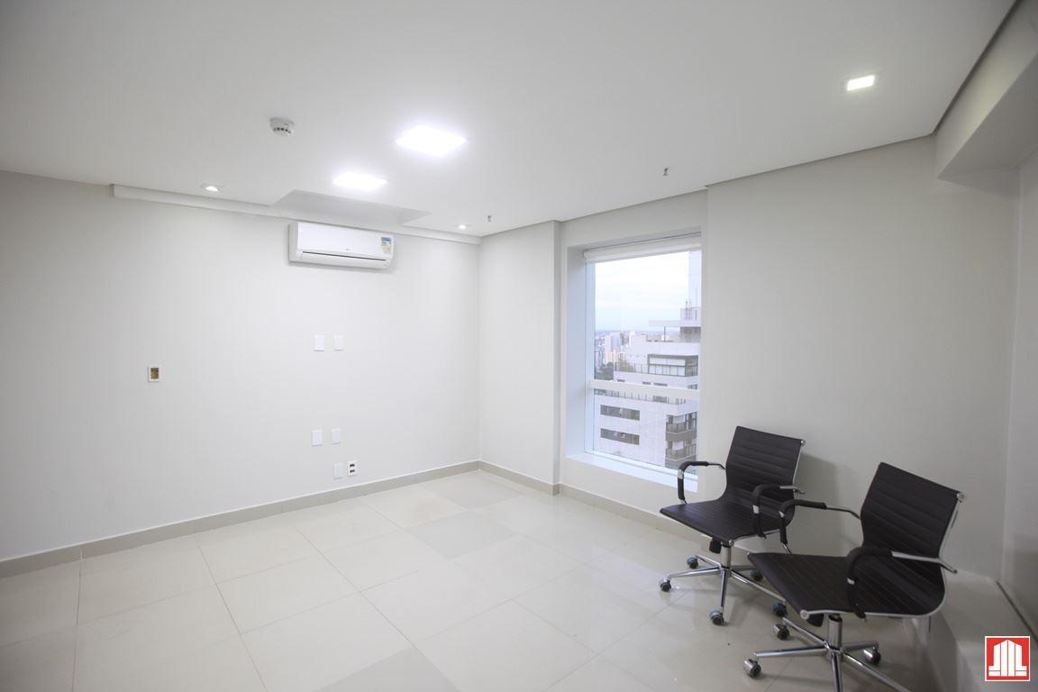 Sala, Norte, 0 Quarto, 5 Vagas, 0 Suíte