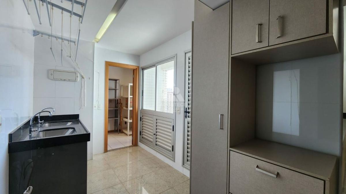 Apartamento, Sul, 4 Quartos, 3 Vagas, 4 Suítes