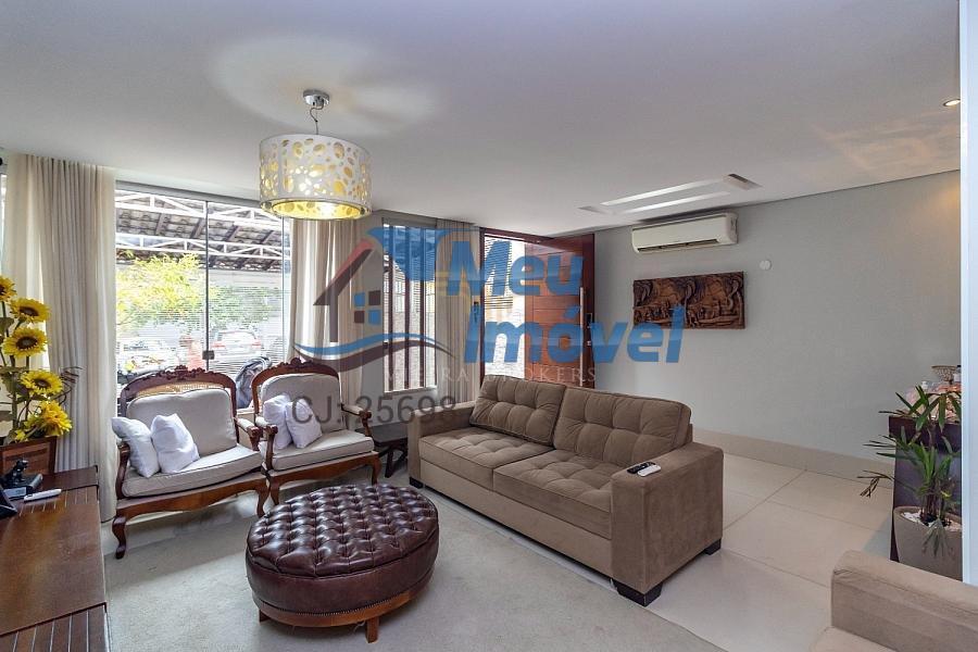 Casa, Núcleo Bandeirante, 3 Quartos, 2 Vagas, 3 Suítes