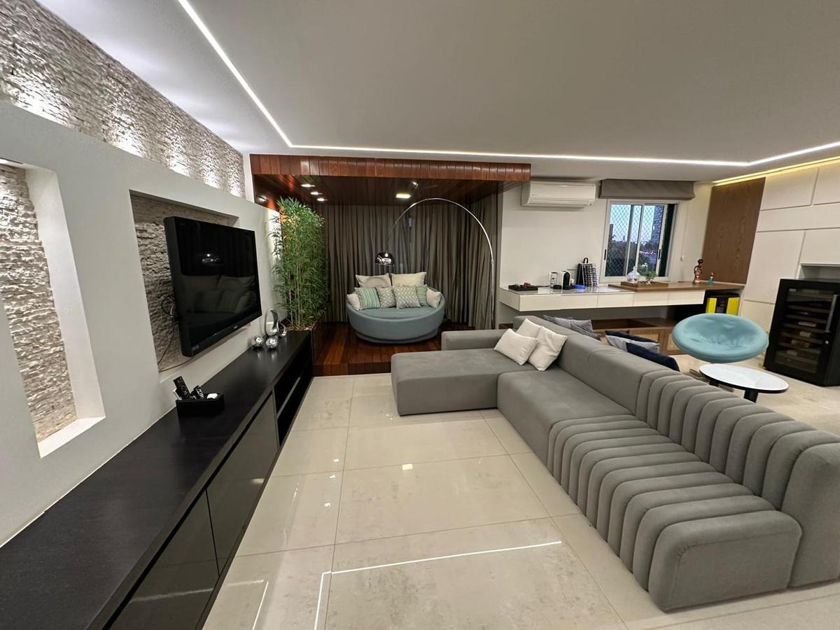 Apartamento, Norte, 4 Quartos, 3 Vagas, 3 Suítes
