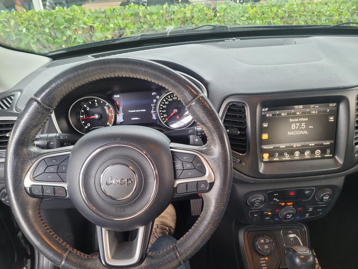 Jeep Compass Trailhawk 2.0 4x4 Dies. 16v Aut.