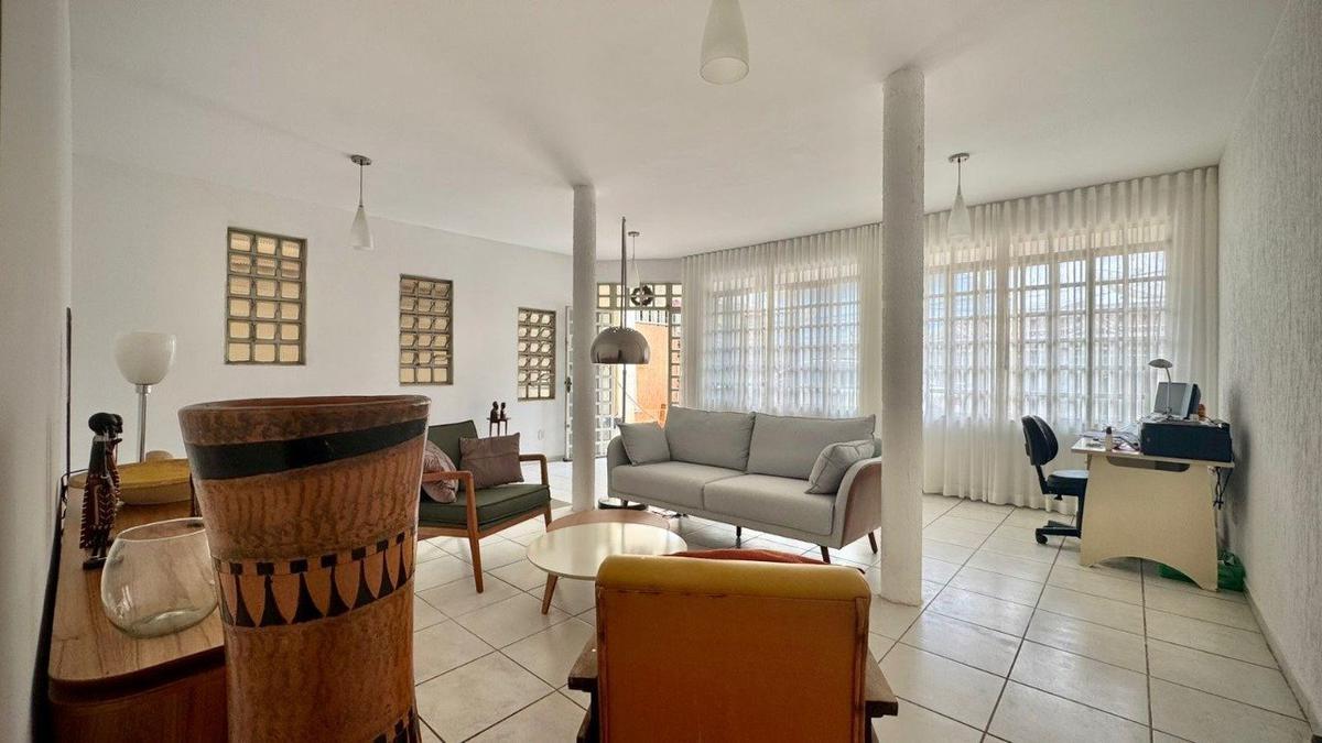 Casa, Guará II, 4 Quartos, 2 Vagas, 1 Suíte