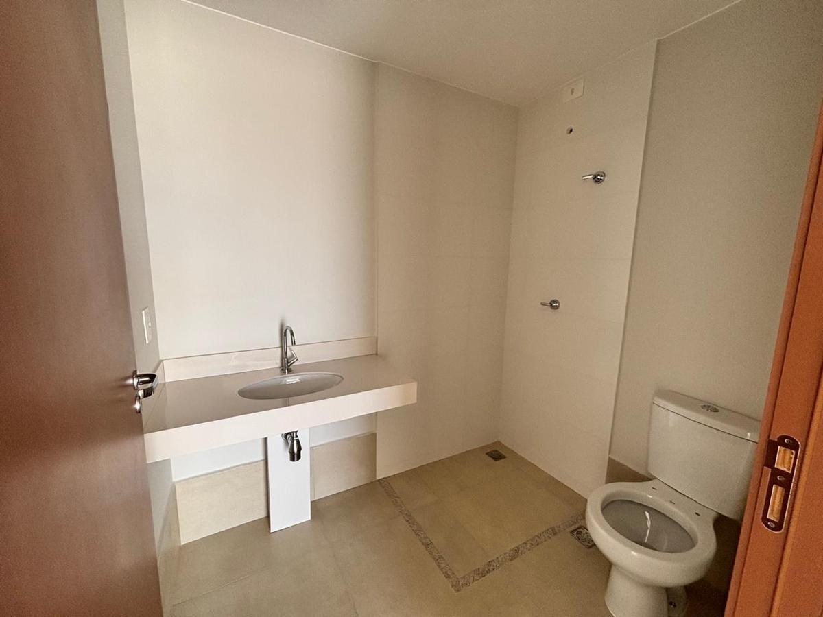 Cobertura, Guará II, 2 Quartos, 2 Vagas, 1 Suíte