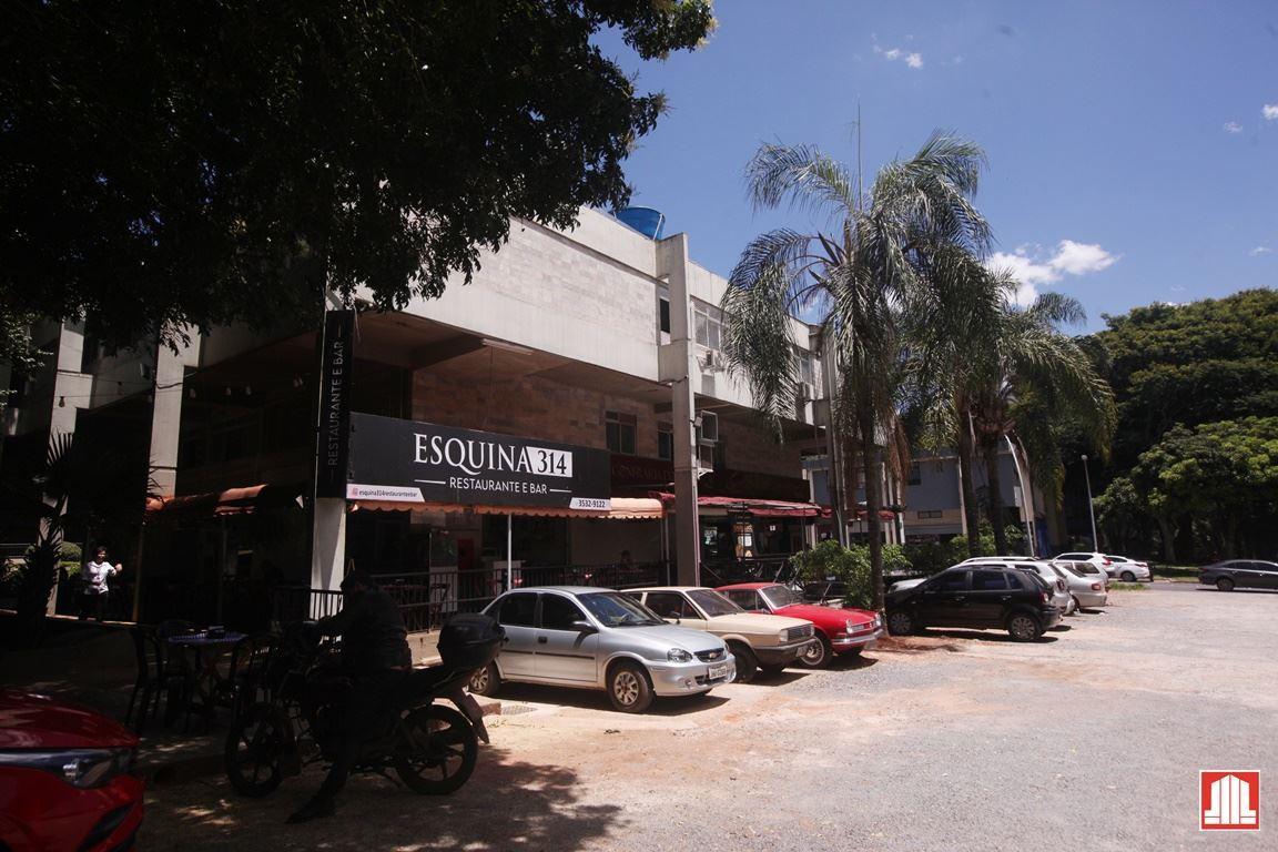 Quitinete, Asa Norte, 1 Quarto, 0 Vaga, 0 Suíte