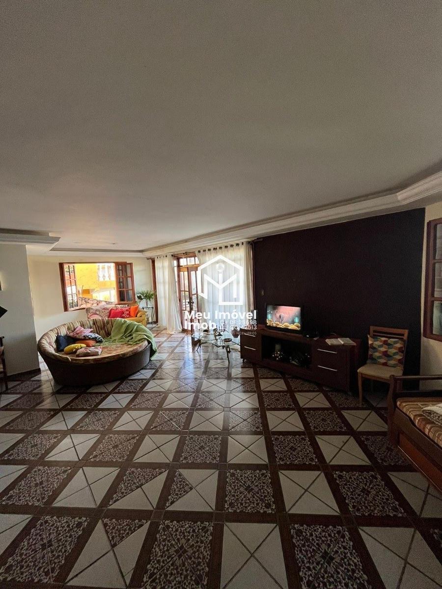 Casa, Setor Habitacional Jardim Botânico, 6 Quartos