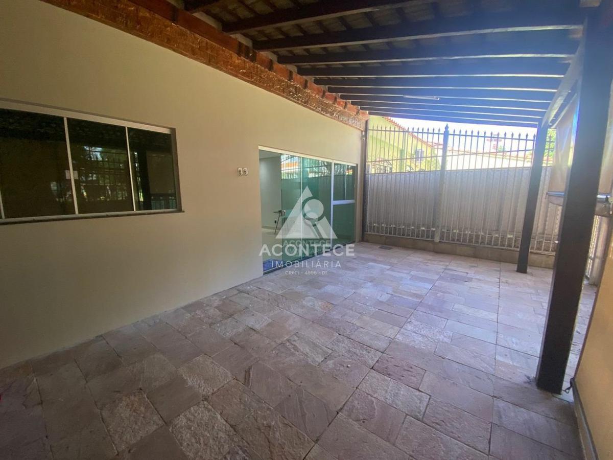 Casa, Asa Norte, 4 Quartos, 1 Vaga, 2 Suítes