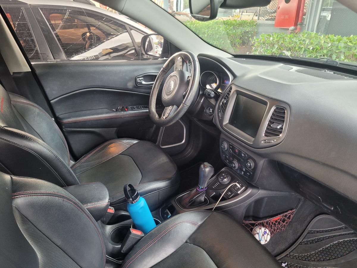 Jeep Compass Trailhawk 2.0 4x4 Dies. 16v Aut.