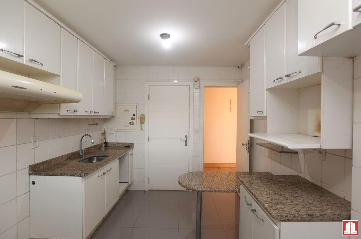 Apartamento, Asa Norte, 4 Quartos, 2 Vagas, 3 Suítes