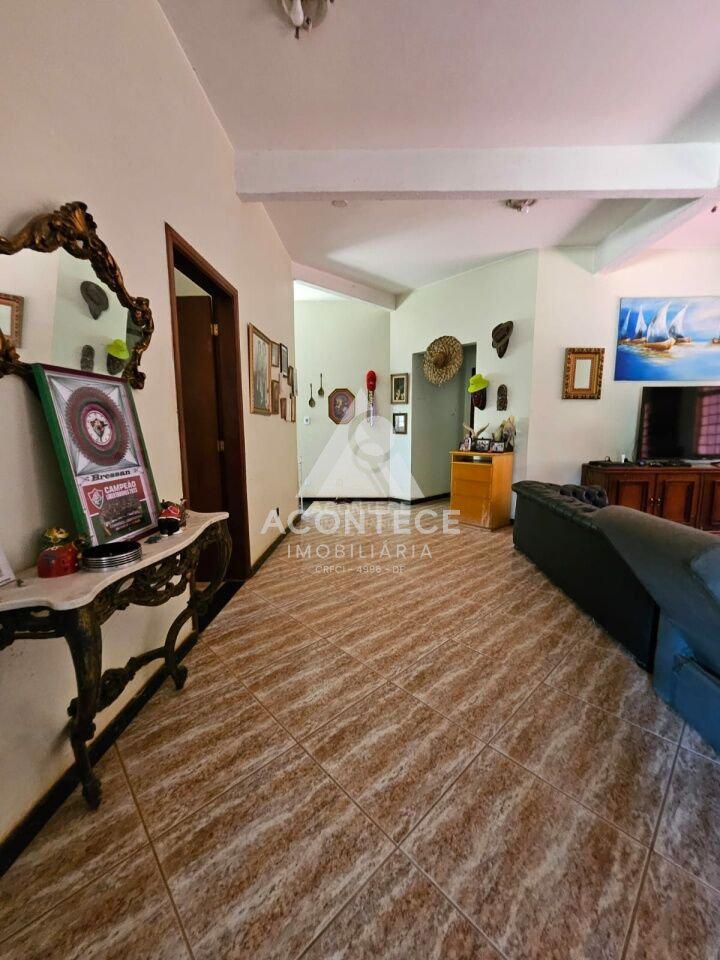 Casa, Park Way, 6 Quartos, 4 Vagas, 3 Suítes
