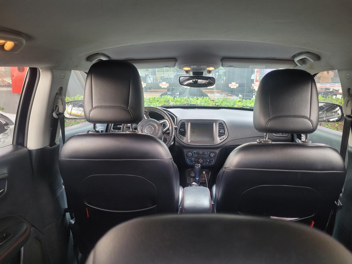 Jeep Compass Trailhawk 2.0 4x4 Dies. 16v Aut.