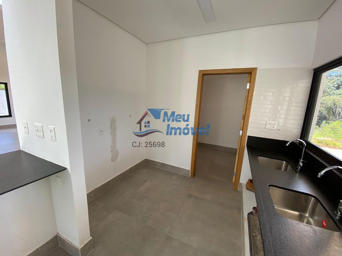 Casa em Condomínio, Setor Habitacional Jardim Botânico, 4 Quartos, 2 Vagas, 2 Suítes