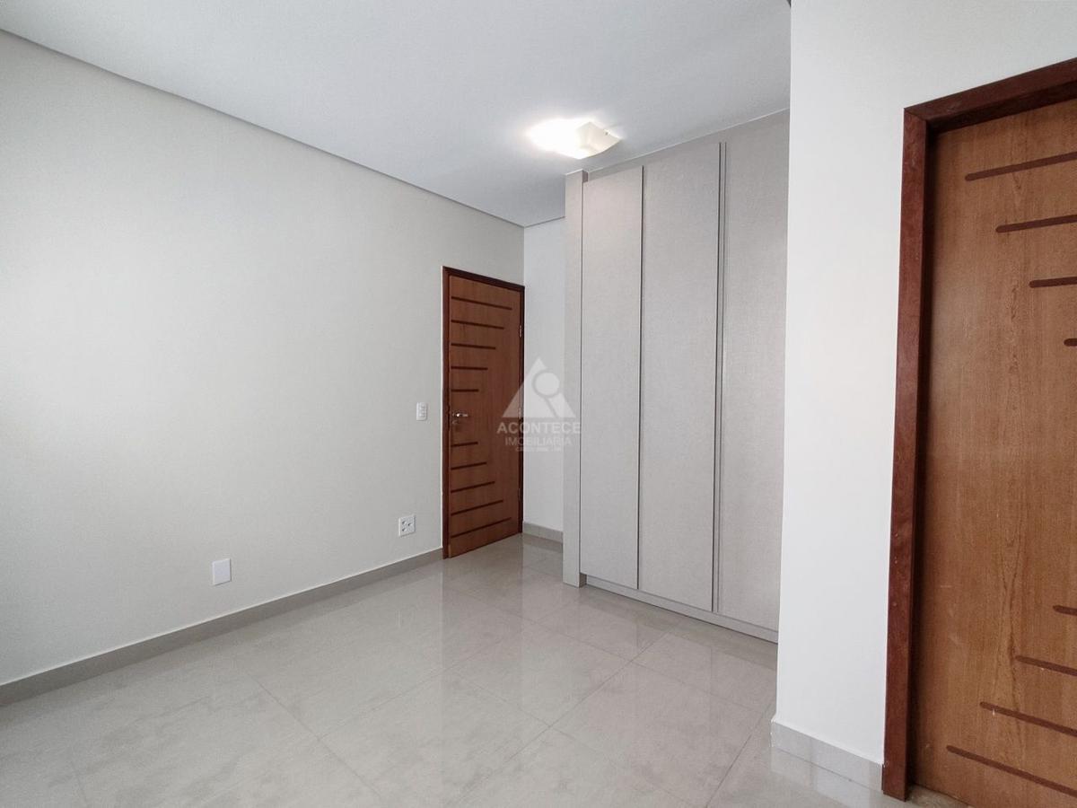 Casa, Guará II, 4 Quartos, 4 Vagas, 3 Suítes