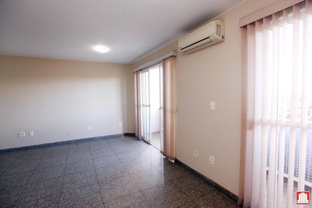 Quitinete, Asa Norte, 1 Quarto, 0 Vaga, 0 Suíte