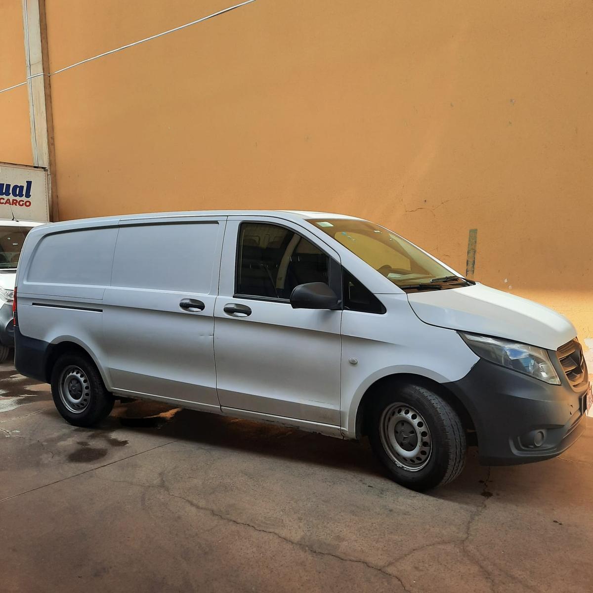 Mercedes-benz Vito 111 CDI Furgão 1.6 Tb Diesel 4p Mec