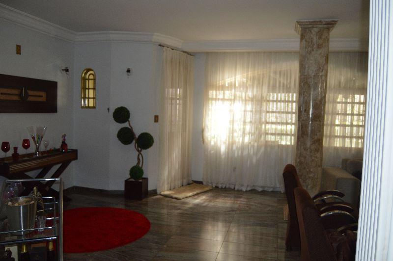 Casa, Asa Sul, 5 Quartos, 2 Vagas, 4 Suítes