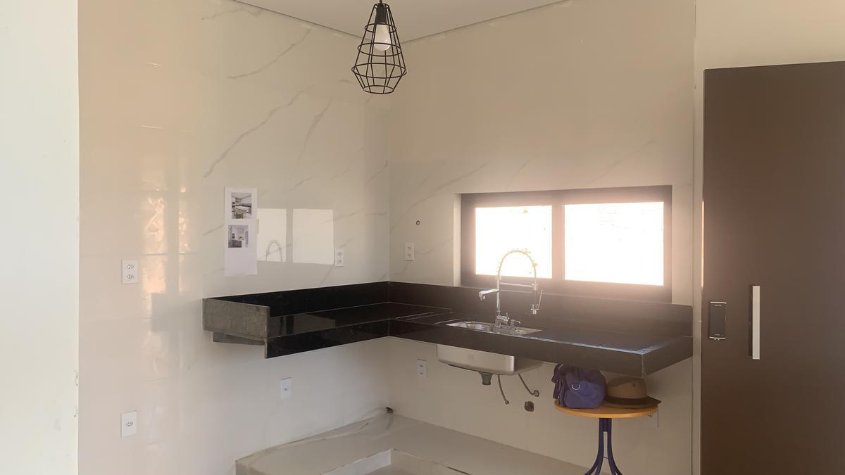 Casa, Nova Colina, 2 Quartos, 2 Vagas