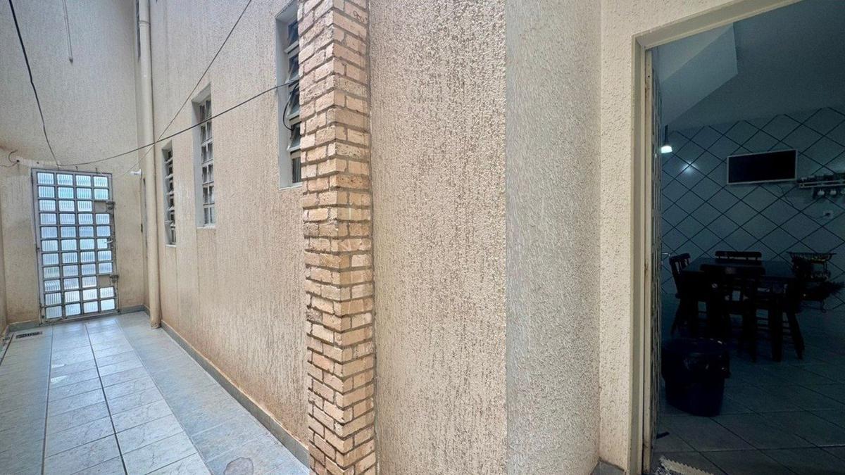 Casa, Guará II, 4 Quartos, 2 Vagas, 1 Suíte